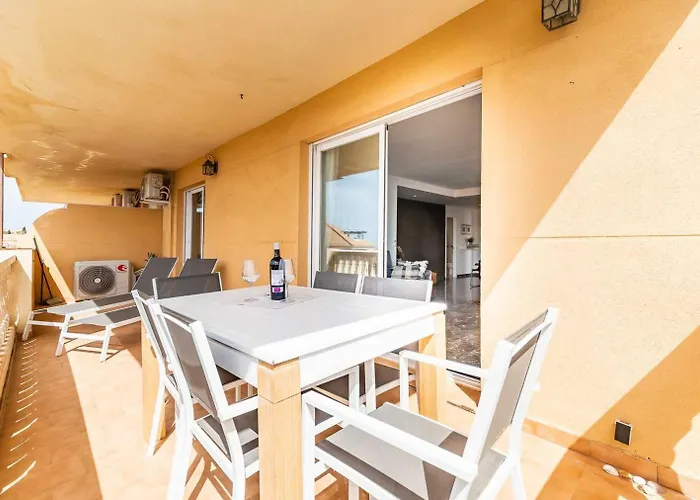 Spacious 3-bedroom - Casa Annelise * פואנגירולה